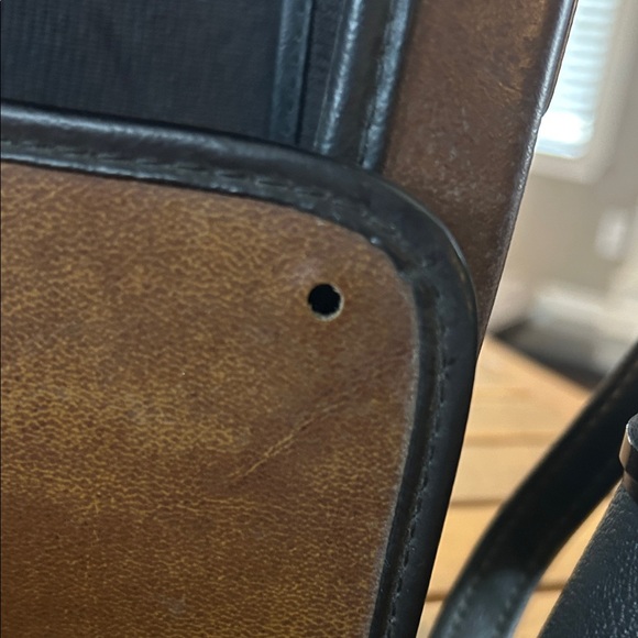 Vintage Bushnell binoculars with case. - Picture 5 of 7